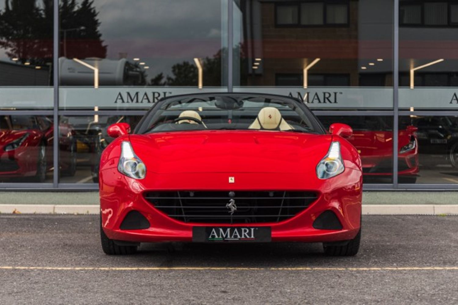 FERRARI CALIFORNIA CONVERTIBLE 3.9 DD 2DR SEMI AUTOMATIC