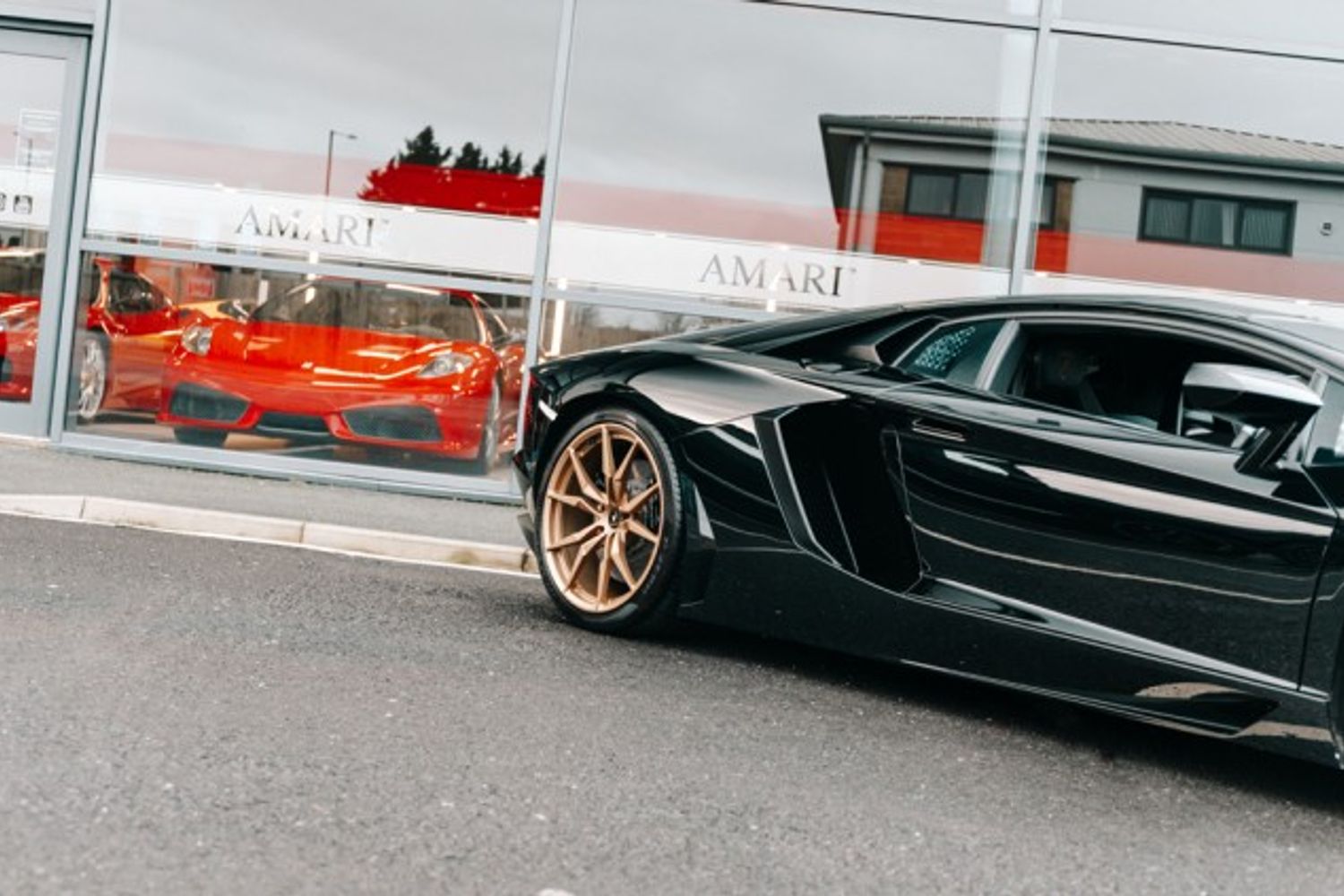 LAMBORGHINI AVENTADOR COUPE 6.5 V12 2DR SEMI AUTOMATIC