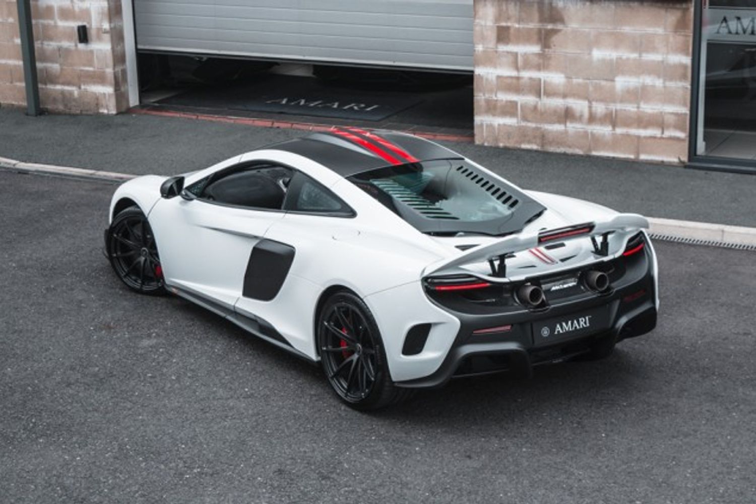 MCLAREN 675LT COUPE 3.8 V8 SSG 2DR SEMI AUTOMATIC