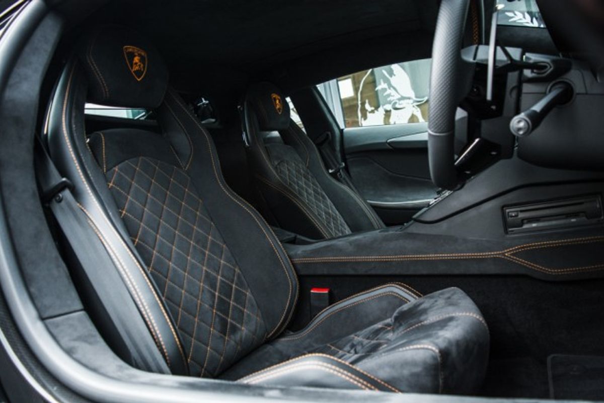 LAMBORGHINI AVENTADOR COUPE 6.5 LP 740-4 S 2DR SEMI AUTOMATIC