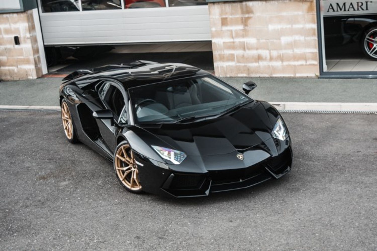LAMBORGHINI AVENTADOR COUPE 6.5 V12 2DR SEMI AUTOMATIC