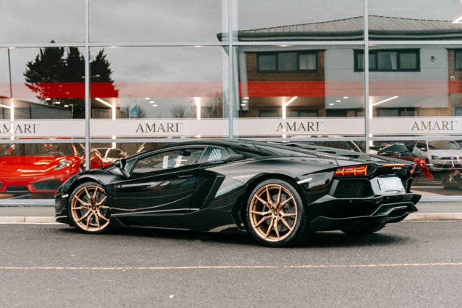 LAMBORGHINI AVENTADOR COUPE 6.5 V12 2DR SEMI AUTOMATIC