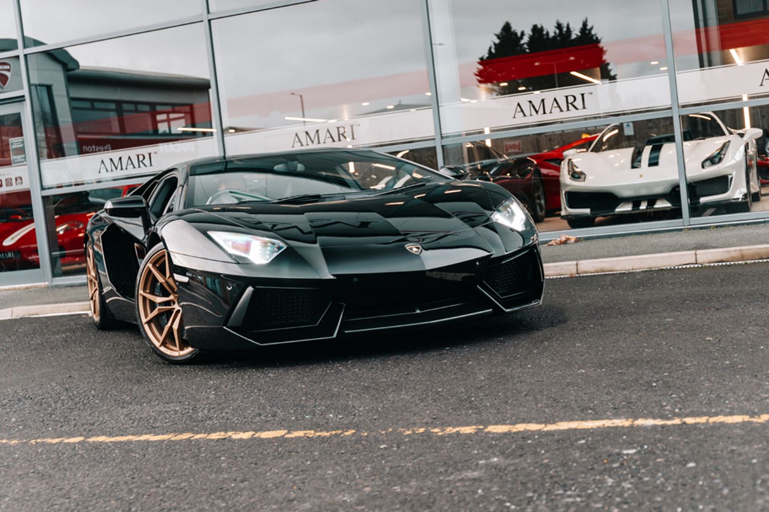 LAMBORGHINI AVENTADOR COUPE 6.5 V12 2DR SEMI AUTOMATIC