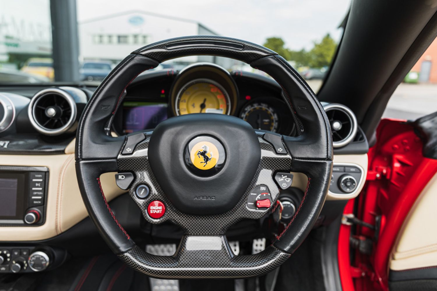 FERRARI CALIFORNIA CONVERTIBLE 3.9 DD 2DR SEMI AUTOMATIC