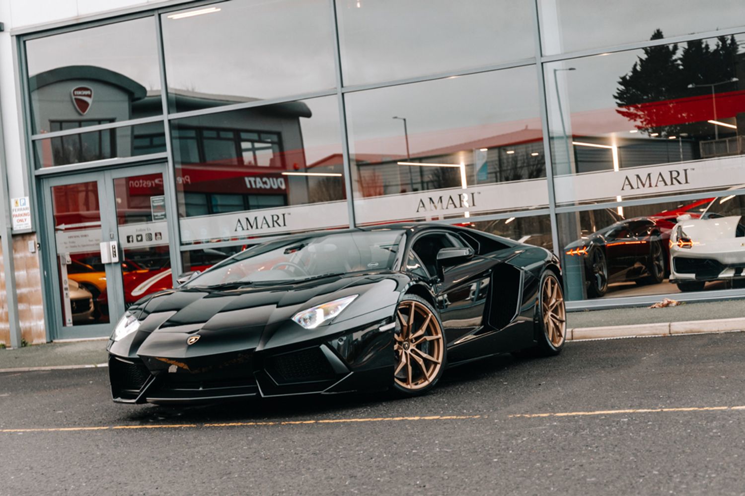 LAMBORGHINI AVENTADOR COUPE 6.5 V12 2DR SEMI AUTOMATIC
