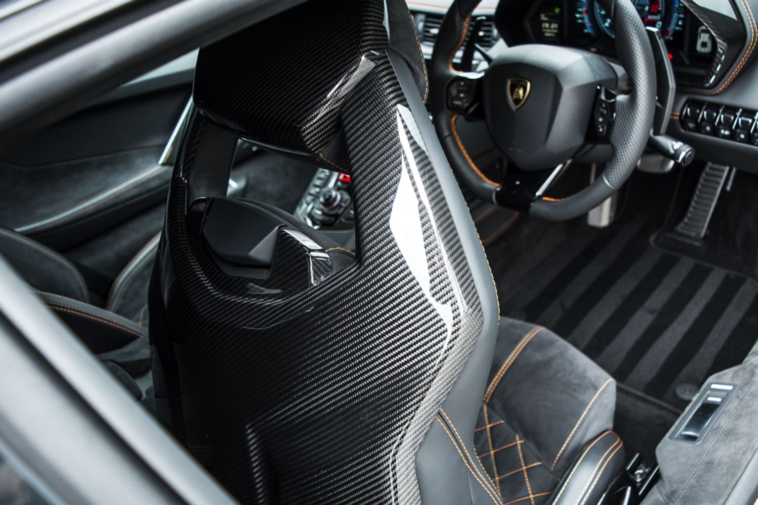 LAMBORGHINI AVENTADOR COUPE 6.5 LP 740-4 S 2DR SEMI AUTOMATIC