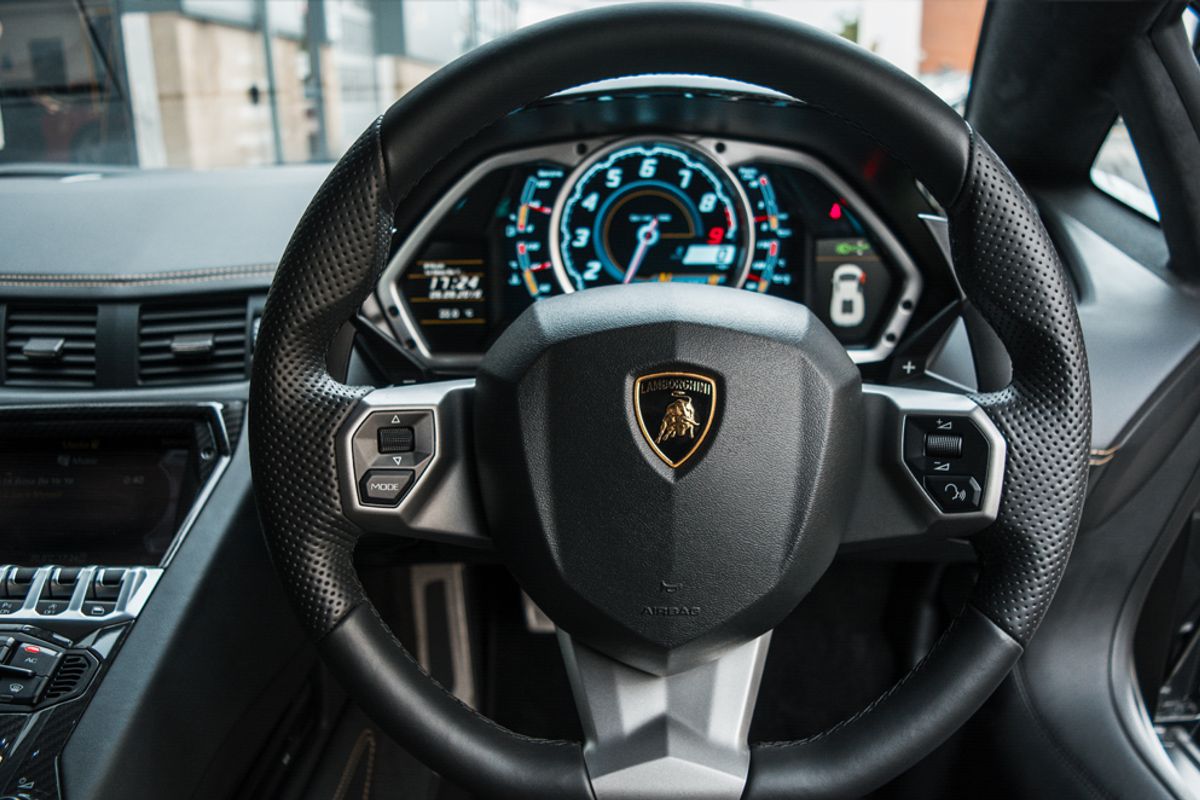 LAMBORGHINI AVENTADOR COUPE 6.5 V12 2DR SEMI AUTOMATIC