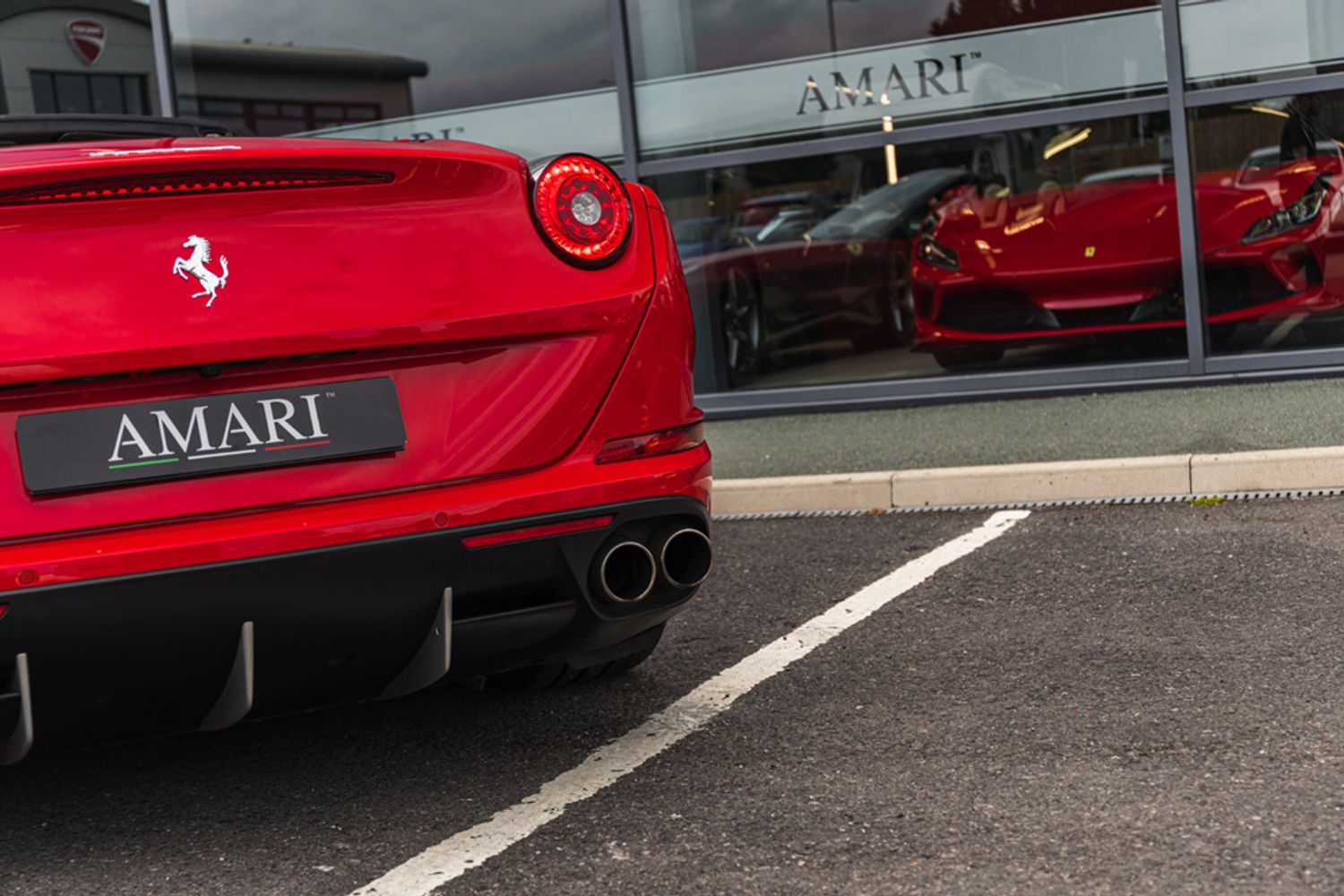 FERRARI CALIFORNIA CONVERTIBLE 3.9 DD 2DR SEMI AUTOMATIC