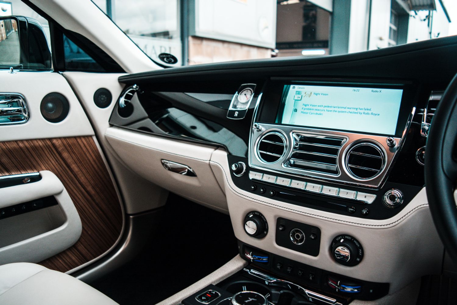 ROLLS-ROYCE WRAITH COUPE 6.6 V12 2DR AUTOMATIC