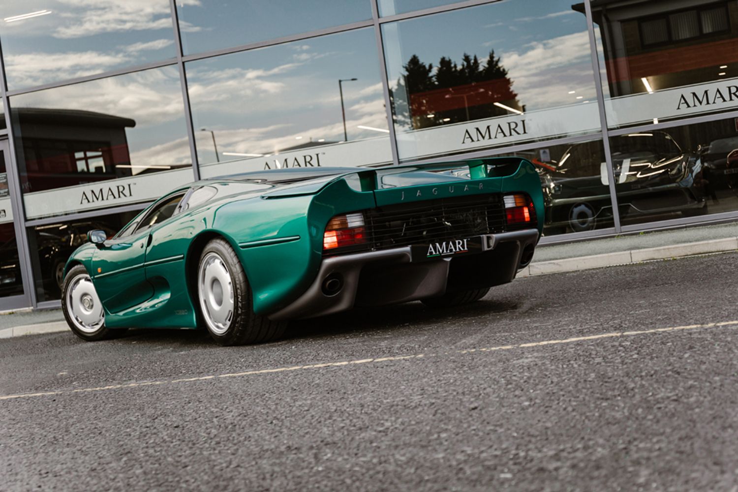 JAGUAR XJ220 COUPE 3.5 2DR
