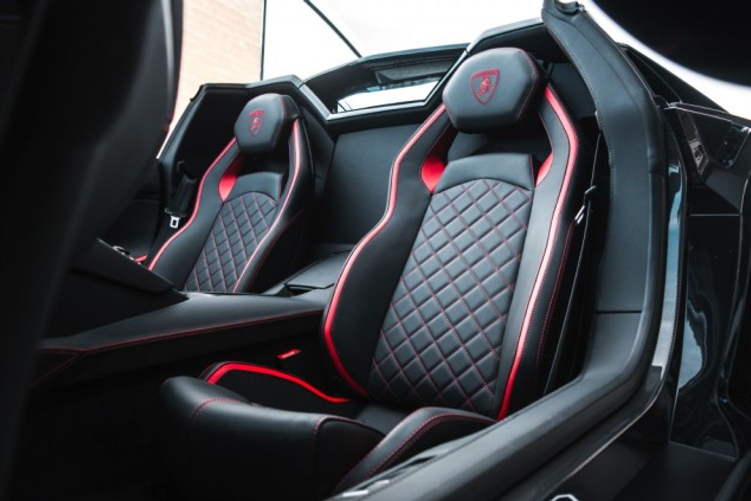 LAMBORGHINI AVENTADOR CONVERTIBLE 6.5 LP 740-4 S ROADSTER 2DR SEMI AUTOMATIC