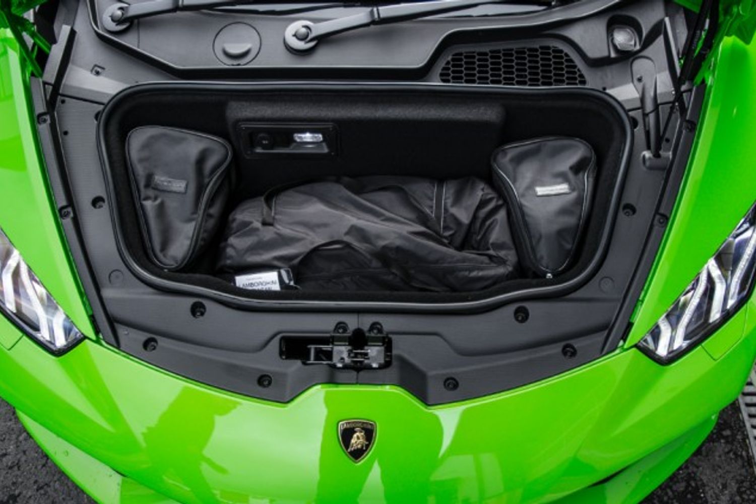 LAMBORGHINI HURACAN CONVERTIBLE 5.2 LP 610-4 SPYDER 2DR SEMI AUTOMATIC