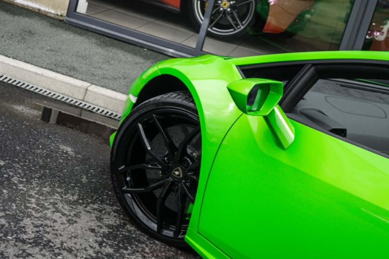 LAMBORGHINI HURACAN CONVERTIBLE 5.2 LP 610-4 SPYDER 2DR SEMI AUTOMATIC
