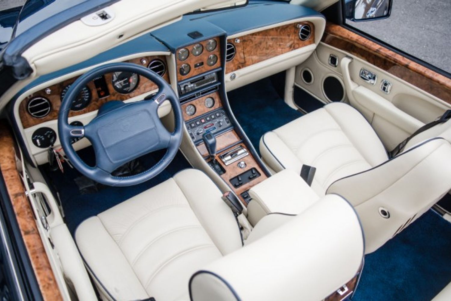BENTLEY AZURE CONVERTIBLE 6.8 AUTO 2DR AUTOMATIC