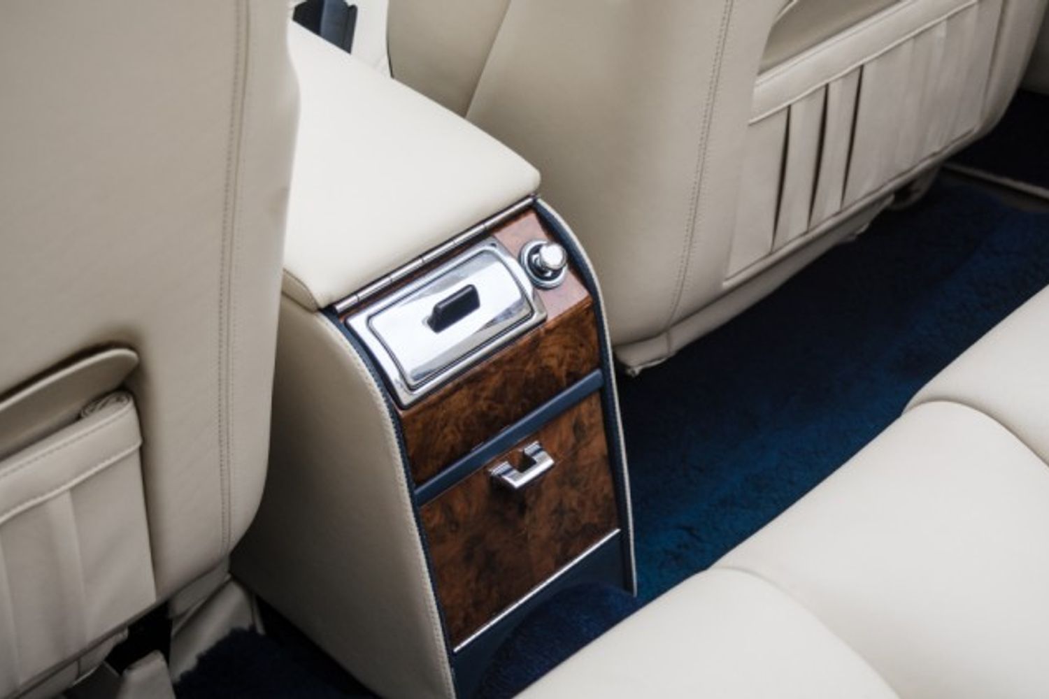 BENTLEY AZURE CONVERTIBLE 6.8 AUTO 2DR AUTOMATIC