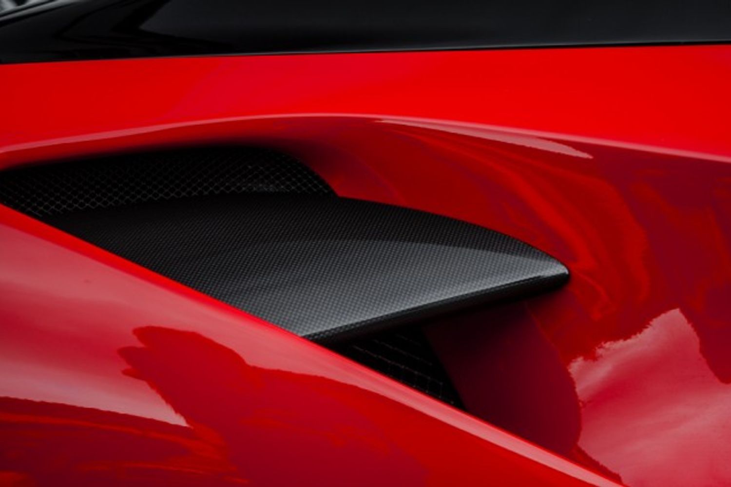 FERRARI 488 CONVERTIBLE 3.9 SPIDER 2DR SEMI AUTOMATIC