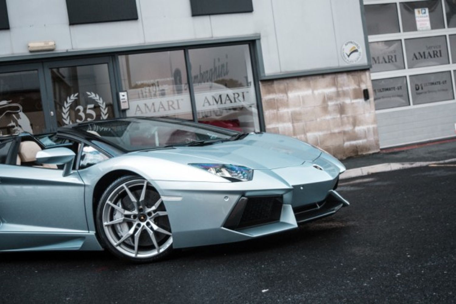 LAMBORGHINI AVENTADOR ROADSTER 6.5 V12 2DR SEMI AUTOMATIC