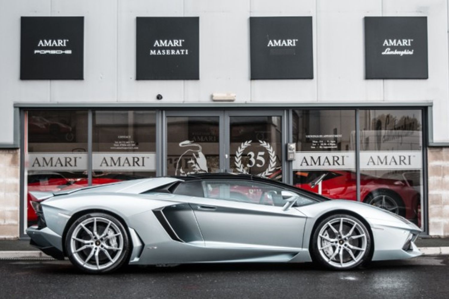 LAMBORGHINI AVENTADOR ROADSTER 6.5 V12 2DR SEMI AUTOMATIC