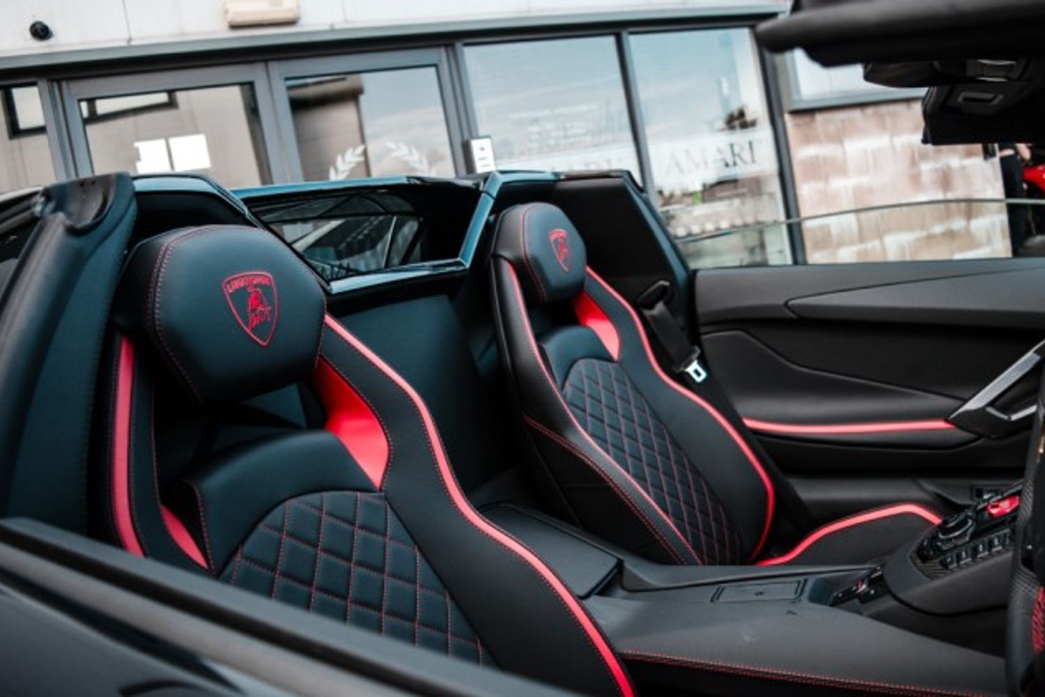 LAMBORGHINI AVENTADOR CONVERTIBLE 6.5 LP 740-4 S ROADSTER 2DR SEMI AUTOMATIC