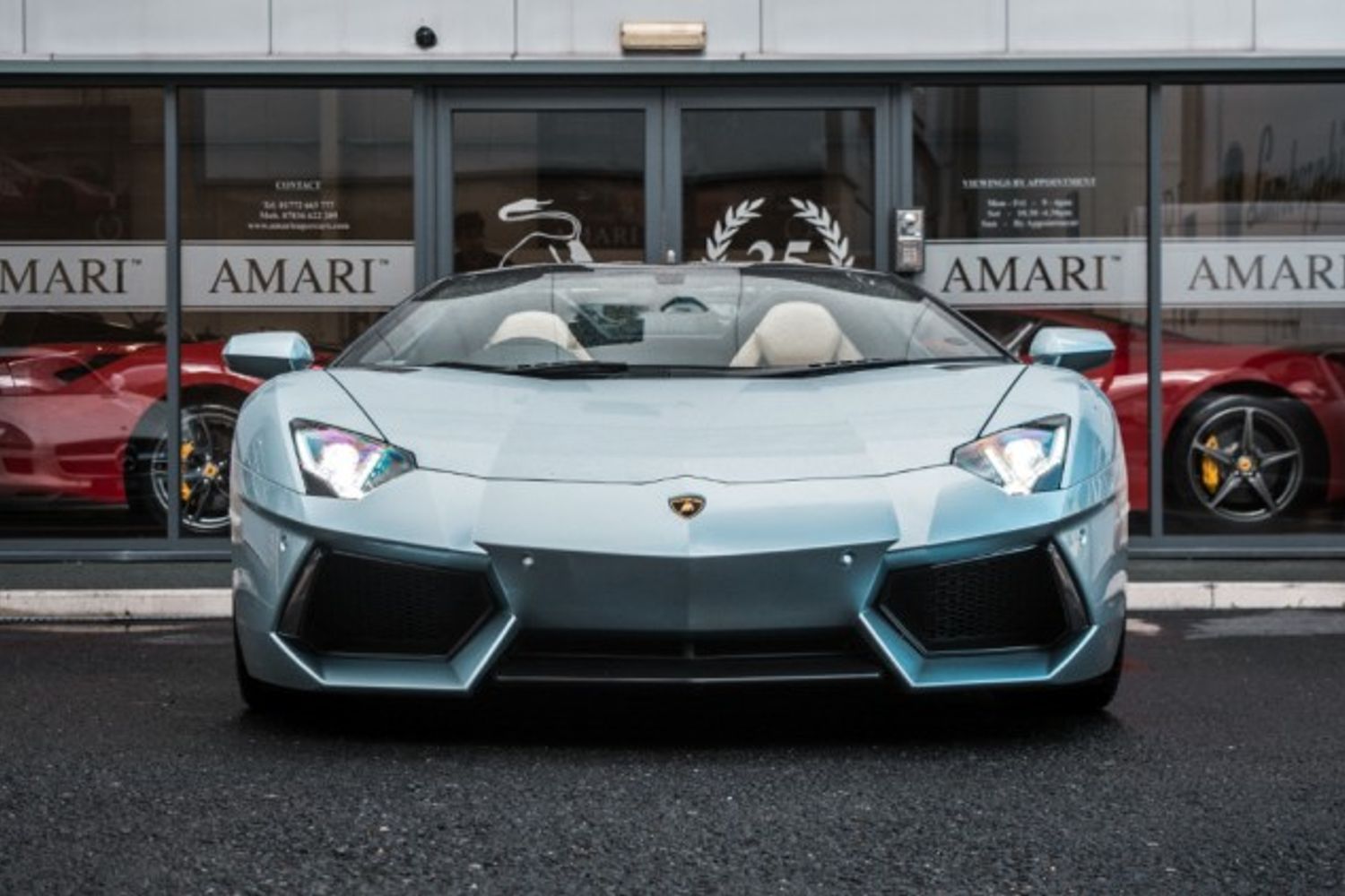 LAMBORGHINI AVENTADOR ROADSTER 6.5 V12 2DR SEMI AUTOMATIC