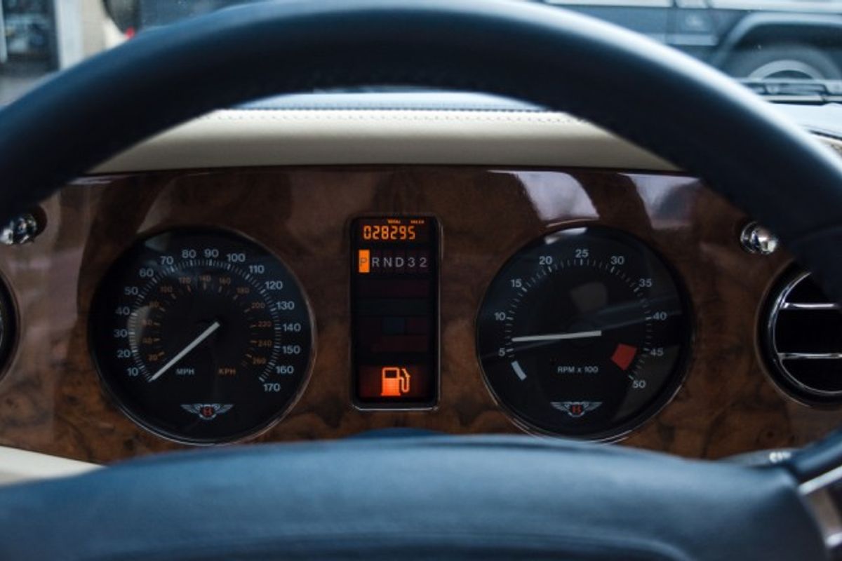 BENTLEY AZURE CONVERTIBLE 6.8 AUTO 2DR AUTOMATIC