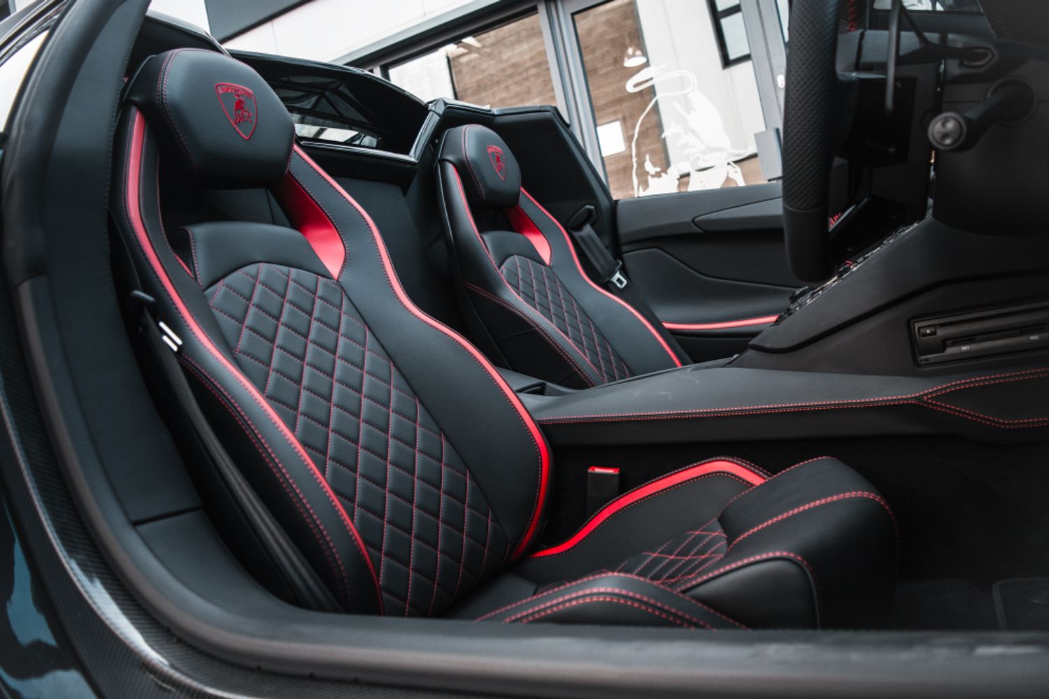 LAMBORGHINI AVENTADOR CONVERTIBLE 6.5 LP 740-4 S ROADSTER 2DR SEMI AUTOMATIC