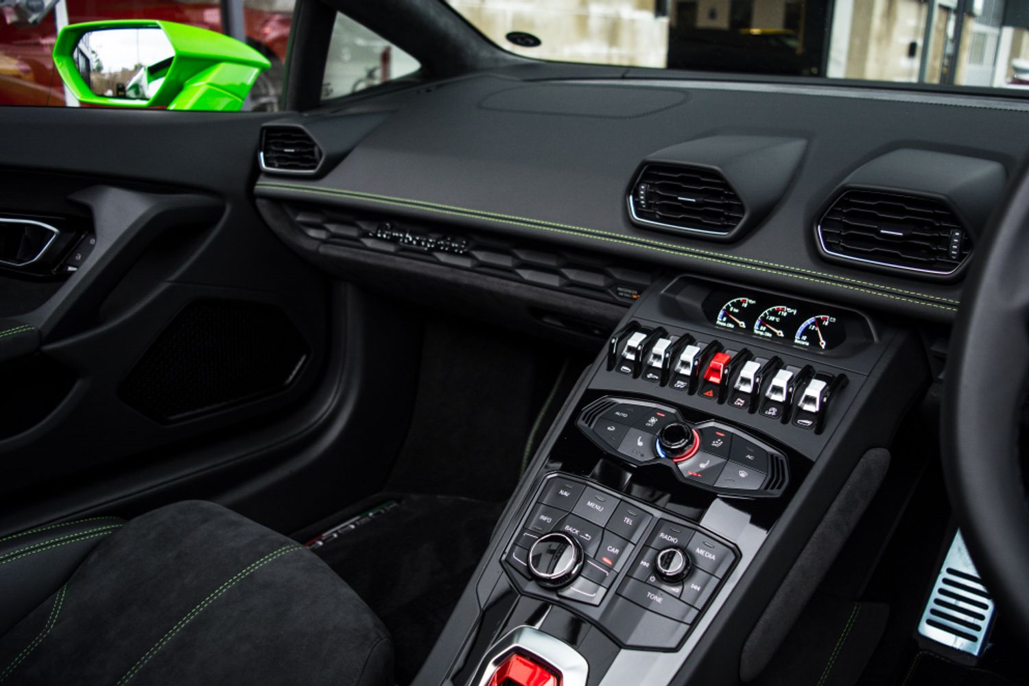 LAMBORGHINI HURACAN CONVERTIBLE 5.2 LP 610-4 SPYDER 2DR SEMI AUTOMATIC