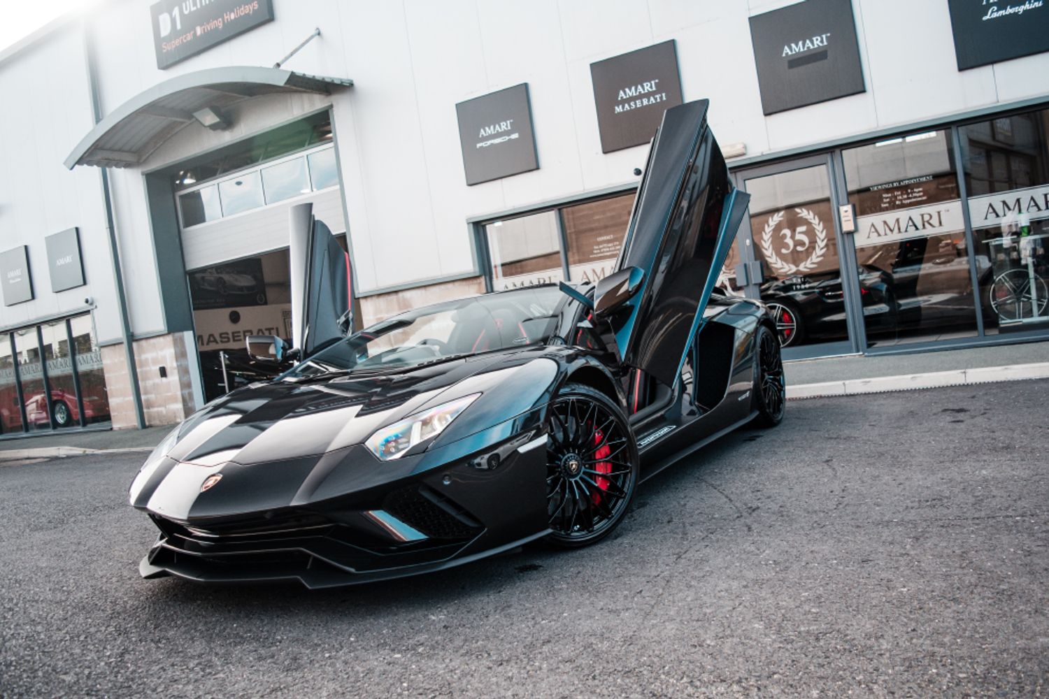 LAMBORGHINI AVENTADOR CONVERTIBLE 6.5 LP 740-4 S ROADSTER 2DR SEMI AUTOMATIC