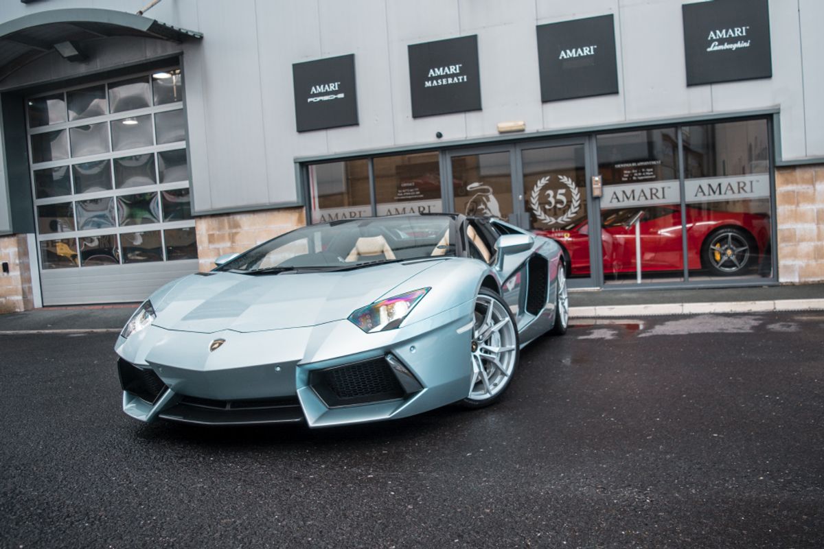 LAMBORGHINI AVENTADOR ROADSTER 6.5 V12 2DR SEMI AUTOMATIC