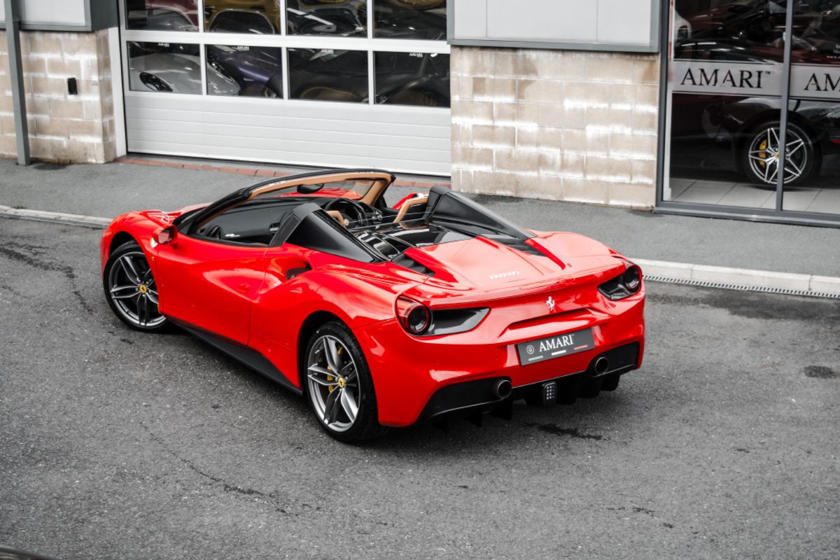 FERRARI 488 CONVERTIBLE 3.9 SPIDER 2DR SEMI AUTOMATIC