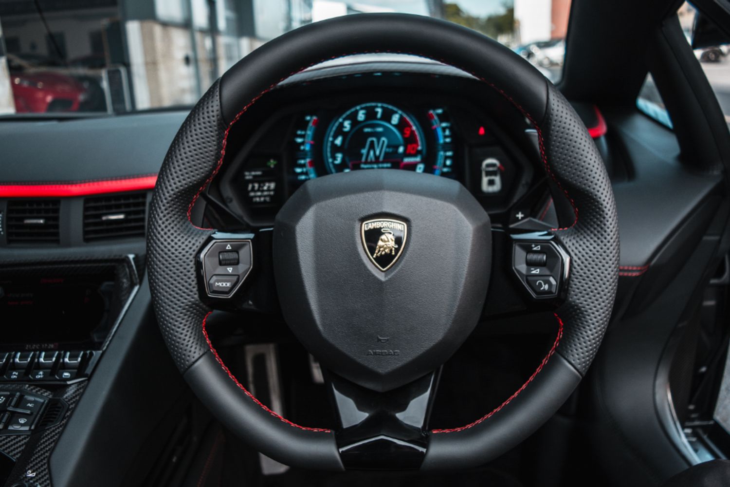 LAMBORGHINI AVENTADOR CONVERTIBLE 6.5 LP 740-4 S ROADSTER 2DR SEMI AUTOMATIC