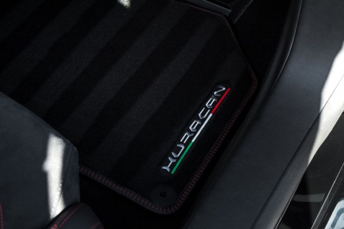 LAMBORGHINI HURACAN CONVERTIBLE 5.2 LP 610-4 SPYDER 2DR SEMI AUTOMATIC