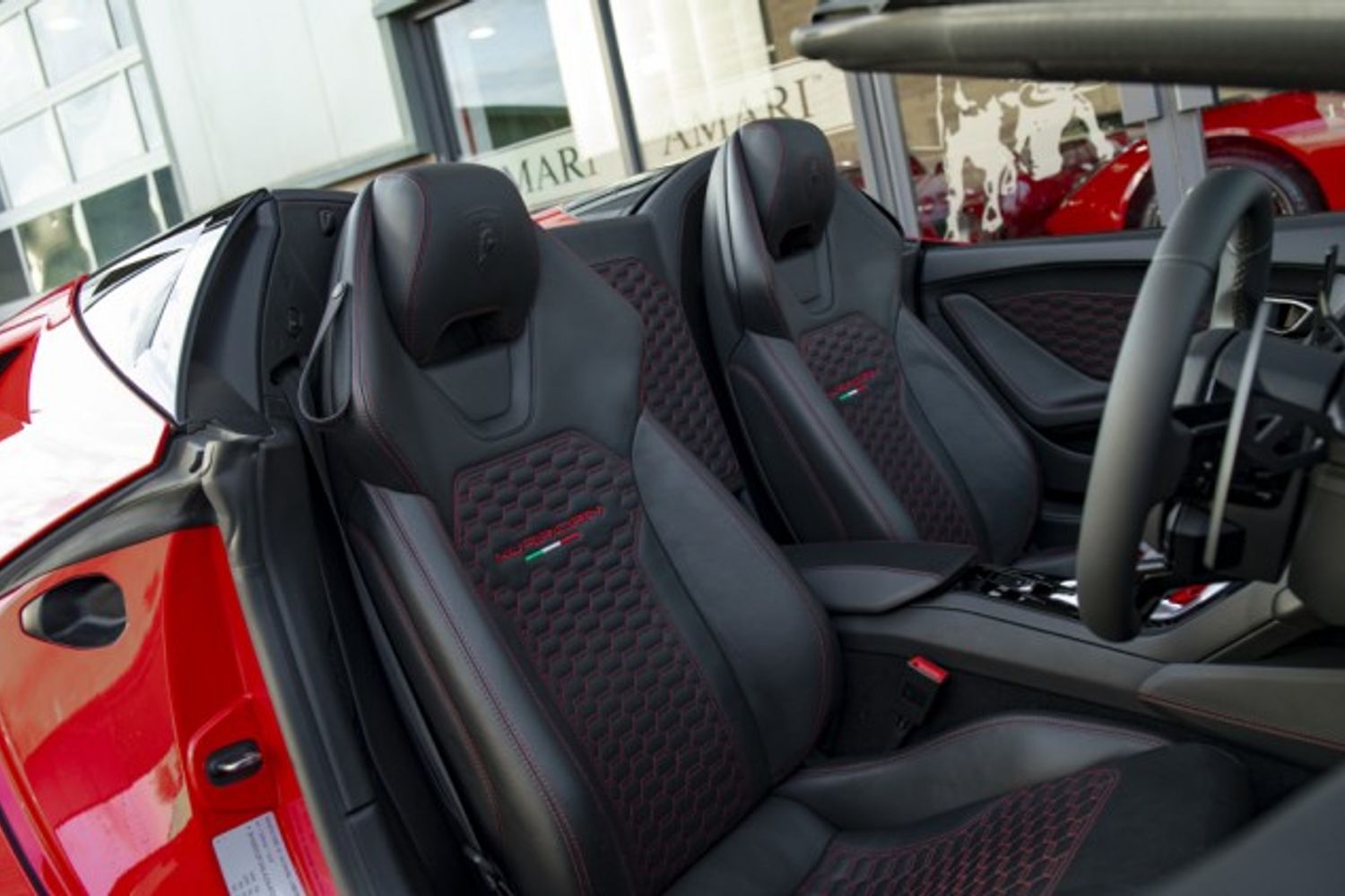 LAMBORGHINI HURACAN CONVERTIBLE 5.2 LP 610-4 SPYDER 2DR SEMI AUTOMATIC