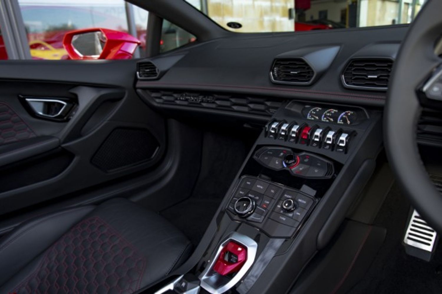 LAMBORGHINI HURACAN CONVERTIBLE 5.2 LP 610-4 SPYDER 2DR SEMI AUTOMATIC