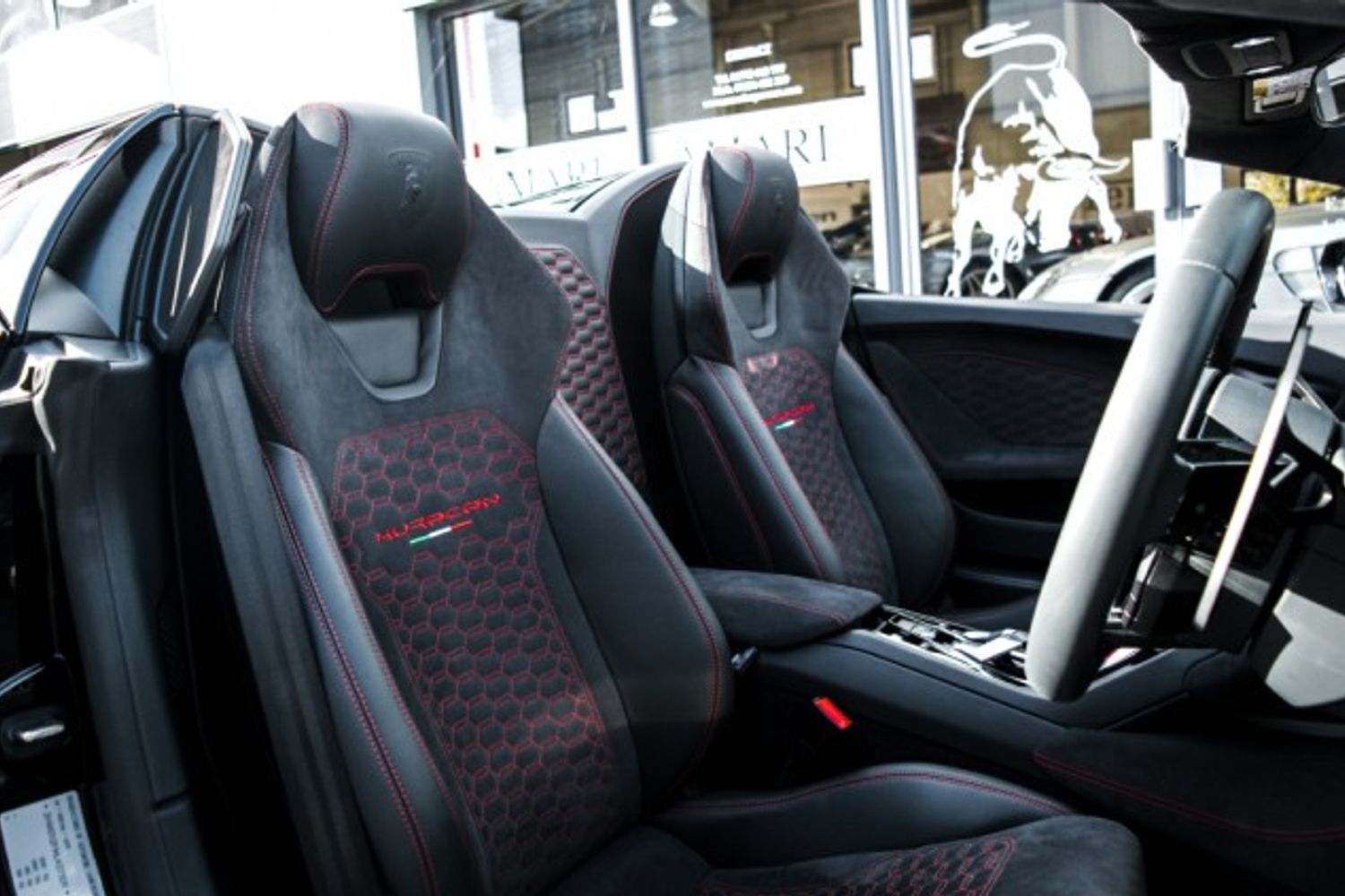 LAMBORGHINI HURACAN CONVERTIBLE 5.2 LP 610-4 SPYDER 2DR SEMI AUTOMATIC