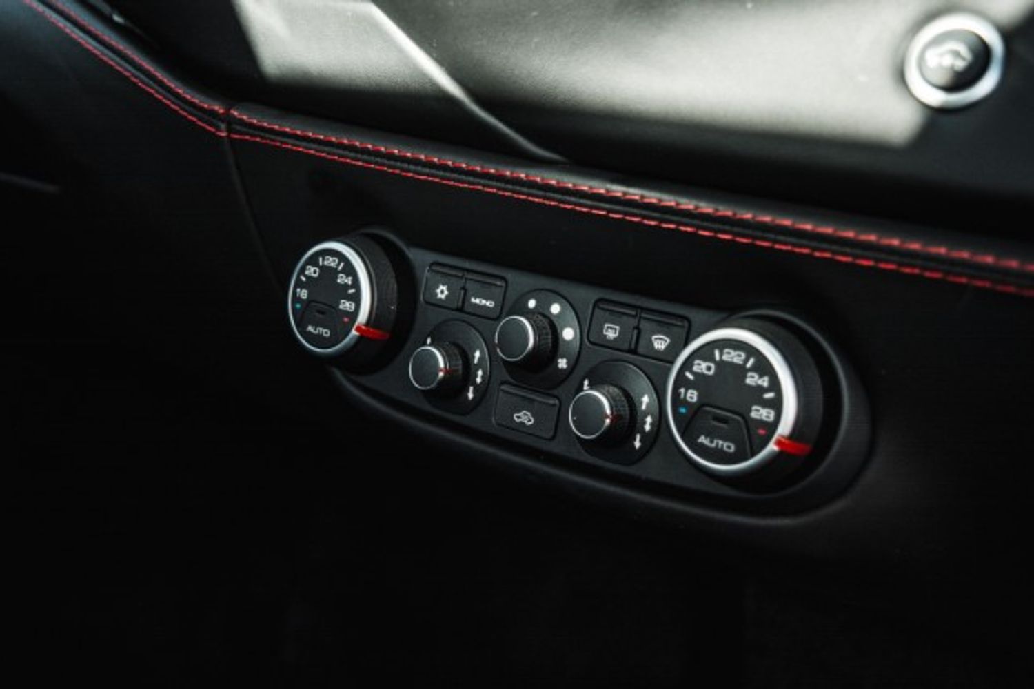 FERRARI 488 COUPE 3.9 GTB 2DR SEMI AUTOMATIC