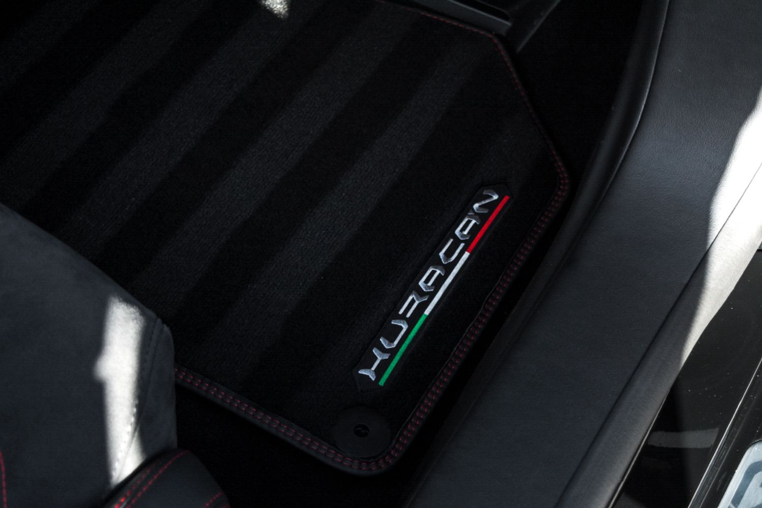 LAMBORGHINI HURACAN CONVERTIBLE 5.2 LP 610-4 SPYDER 2DR SEMI AUTOMATIC
