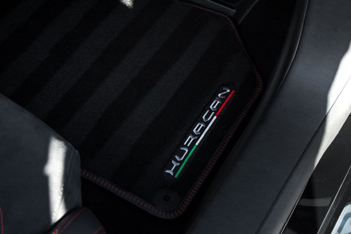 LAMBORGHINI HURACAN CONVERTIBLE 5.2 LP 610-4 SPYDER 2DR SEMI AUTOMATIC