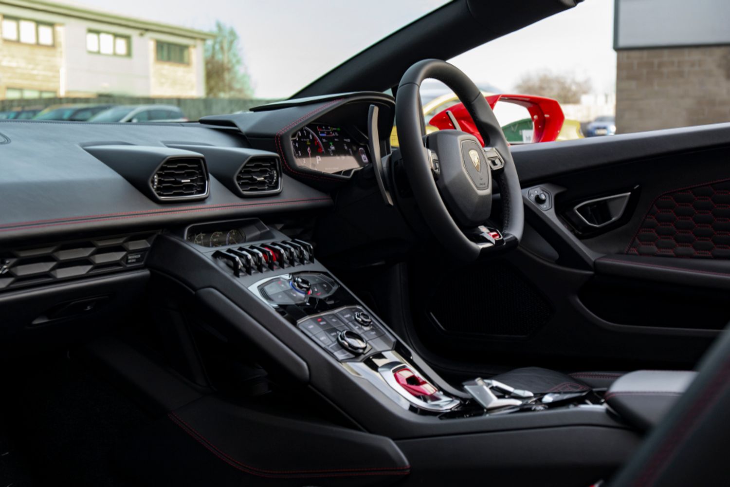 LAMBORGHINI HURACAN CONVERTIBLE 5.2 LP 610-4 SPYDER 2DR SEMI AUTOMATIC