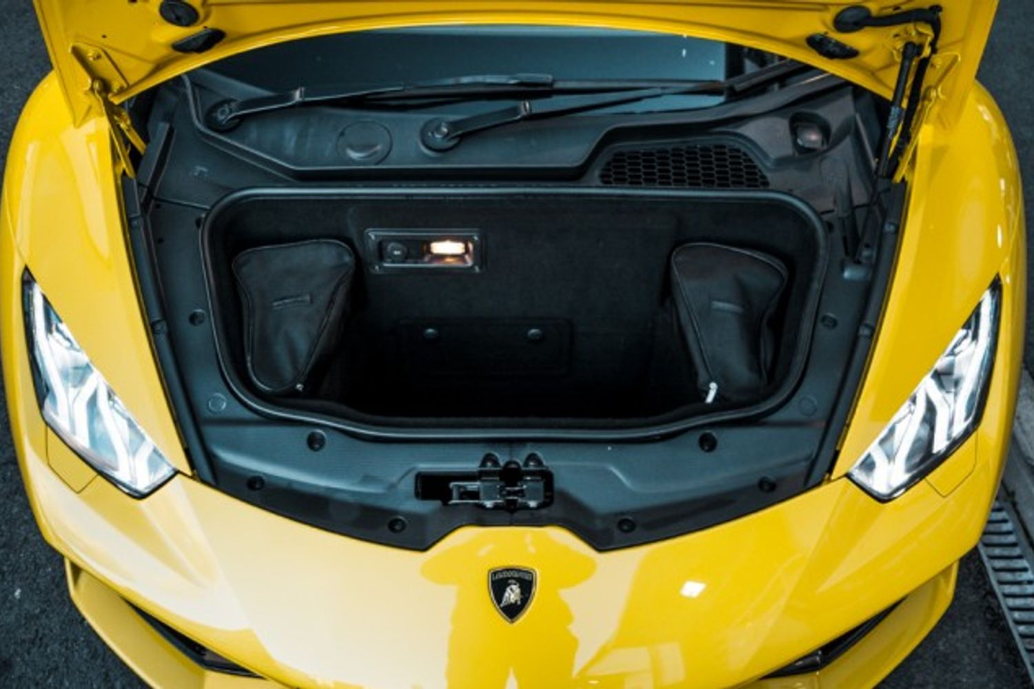 LAMBORGHINI HURACAN CONVERTIBLE 5.2 LP 610-4 SPYDER 2DR SEMI AUTOMATIC