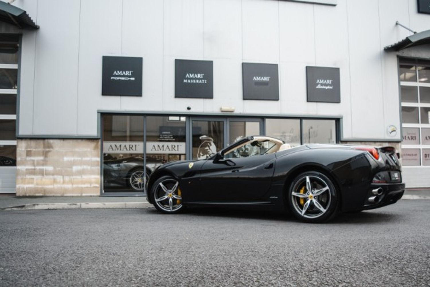 FERRARI CALIFORNIA CONVERTIBLE 4.3 2 PLUS 2 2DR SEMI AUTOMATIC