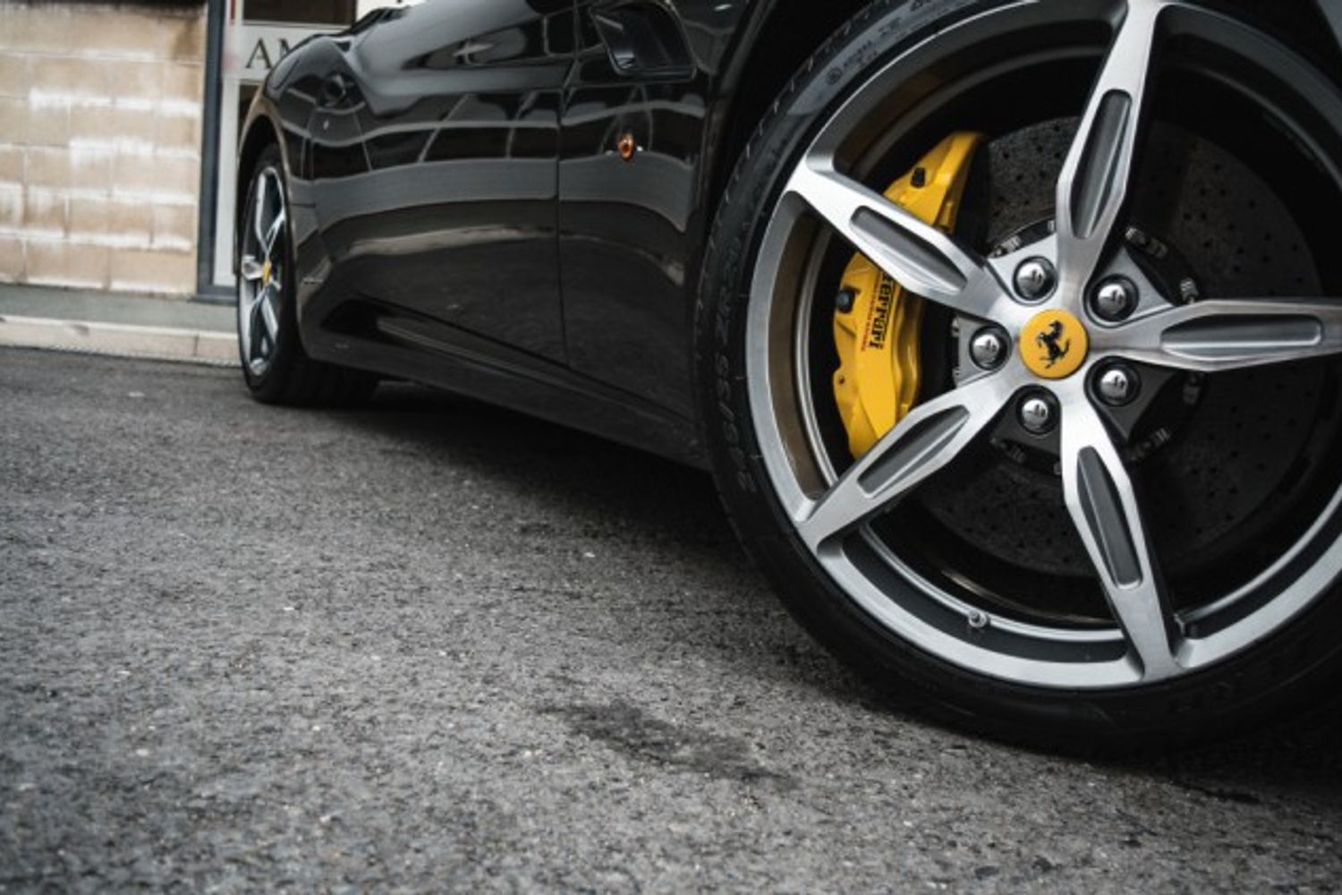 FERRARI CALIFORNIA CONVERTIBLE 4.3 2 PLUS 2 2DR SEMI AUTOMATIC