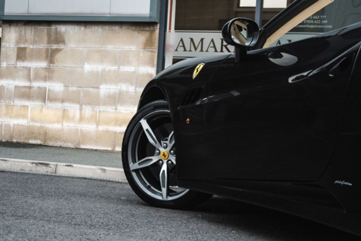 FERRARI CALIFORNIA CONVERTIBLE 4.3 2 PLUS 2 2DR SEMI AUTOMATIC
