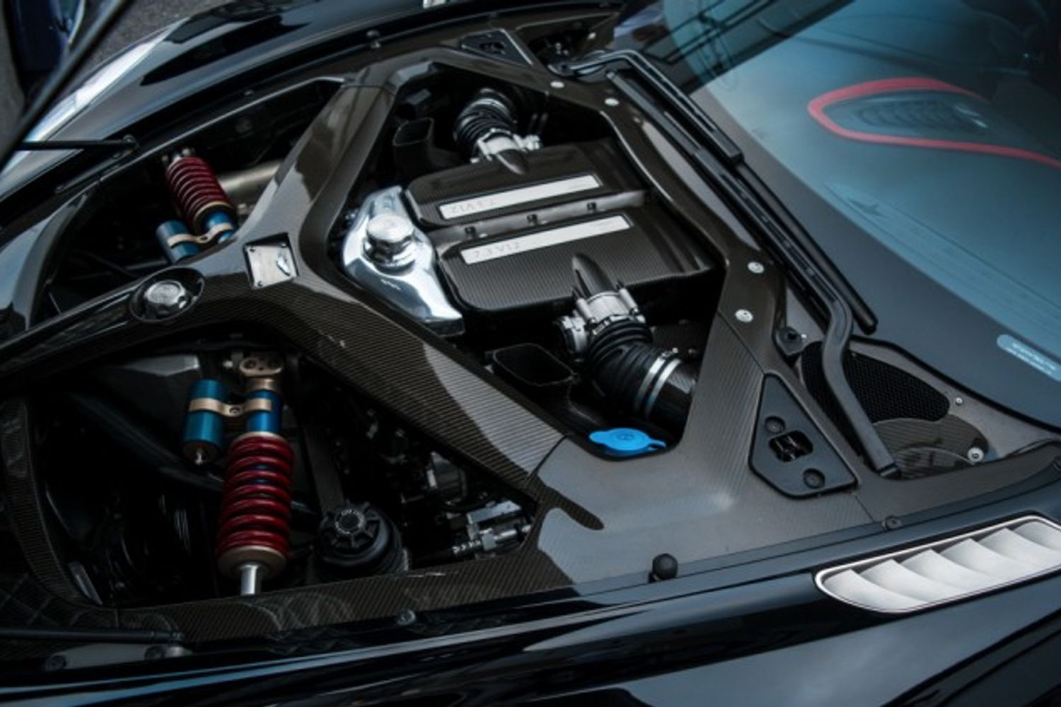 ASTON MARTIN One-77 One-77 - 7.3 Litre V12