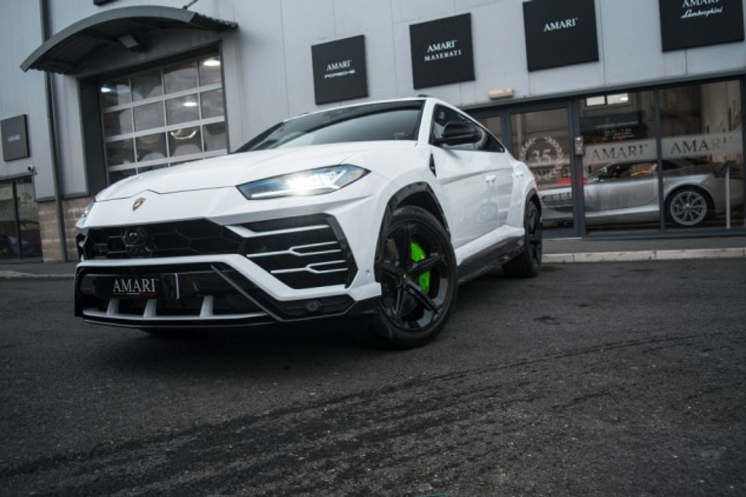 LAMBORGHINI URUS ESTATE 4.0 V8 5DR AUTOMATIC