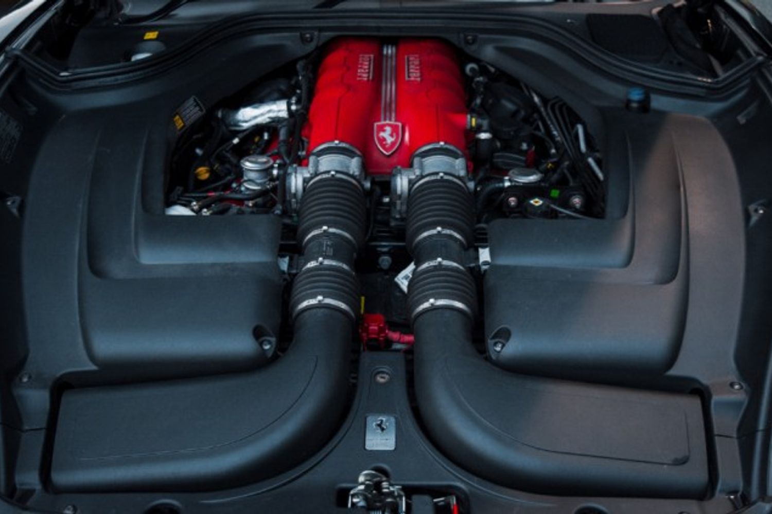 FERRARI CALIFORNIA CONVERTIBLE 4.3 2 PLUS 2 2DR SEMI AUTOMATIC