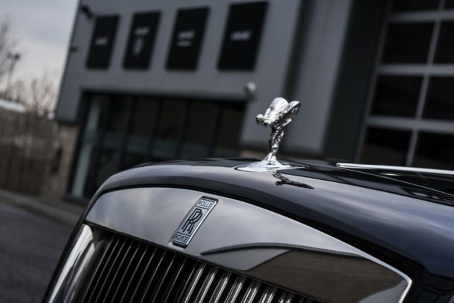 ROLLS-ROYCE GHOST SALOON 6.6 V12 SWB 4DR AUTOMATIC