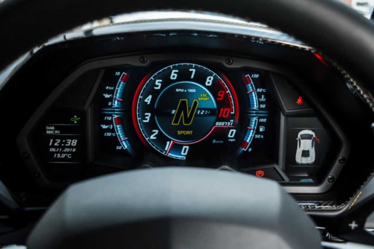 LAMBORGHINI AVENTADOR 6.5 LP 740-4 S 2DR SEMI AUTOMATIC