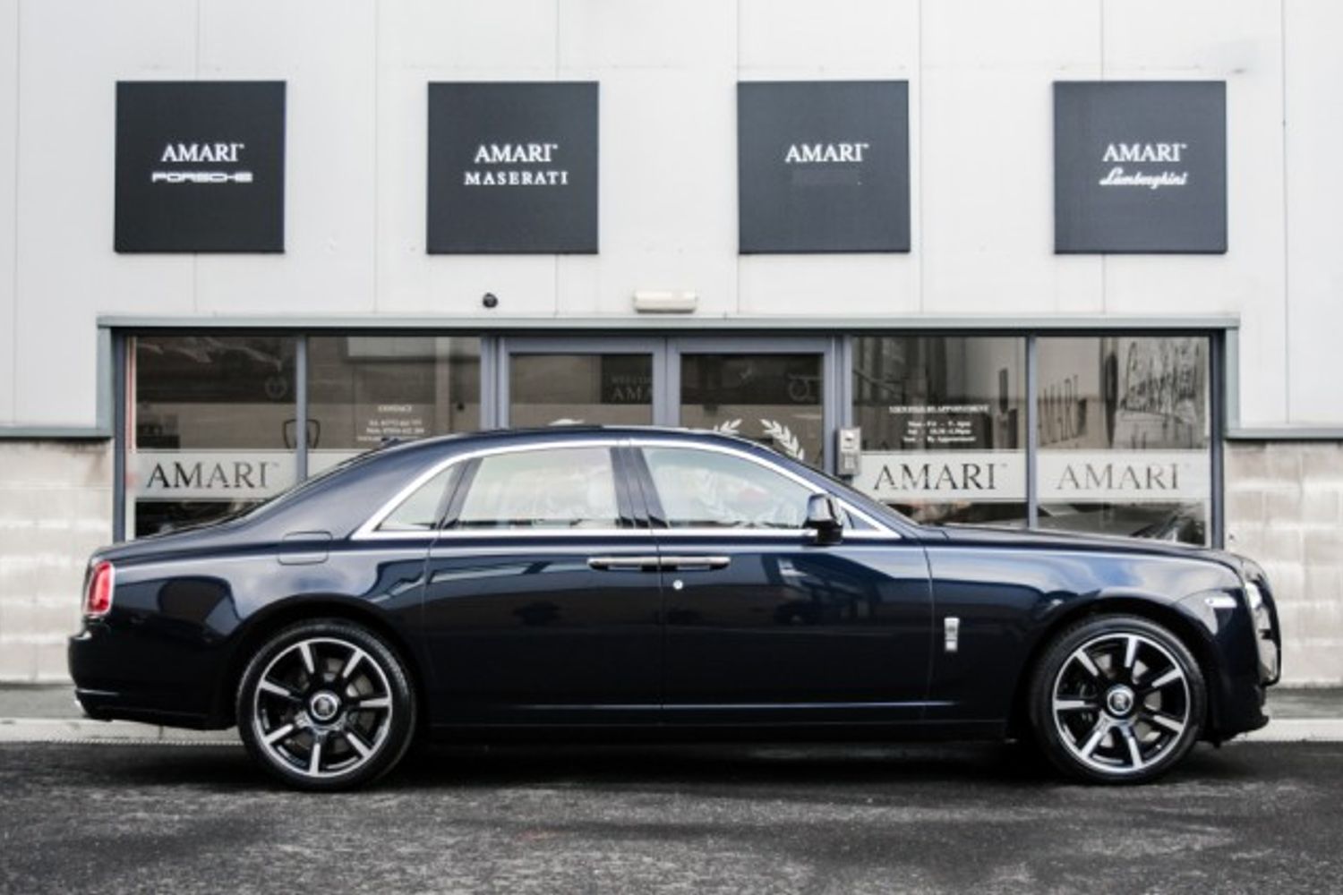 ROLLS-ROYCE GHOST SALOON 6.6 V12 SWB 4DR AUTOMATIC