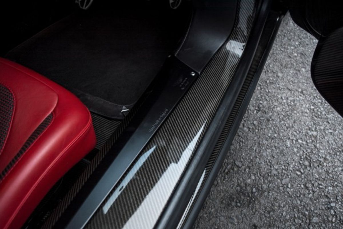 ASTON MARTIN One-77 One-77 - 7.3 Litre V12